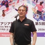 　イベントに参加し、あいさつするスポーツ庁の河合純一長官＝３０日、東京都内