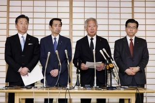 　森衆院議長（右から２人目）ら衆参両院の正副議長＝６月２５日、衆院議長公邸