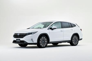 　スバルが発売したＳＵＶ「レヴォーグレイバック」のハイブリッド車