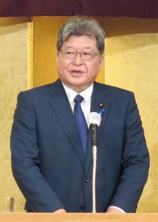 　新潟県長岡市で講演する自民党の萩生田幹事長代行＝４日午後