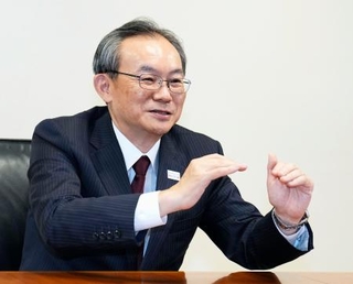 　インタビューに応じる三菱ＵＦＪフィナンシャル・グループの半沢淳一社長