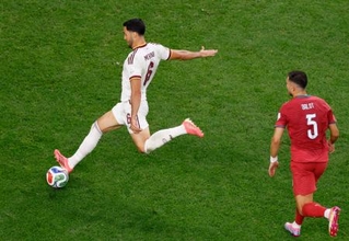 　ポルトガル-スペイン　試合終了間際、決勝ゴールを決めるスペインのメリノ（左）＝ダラス（共同）
