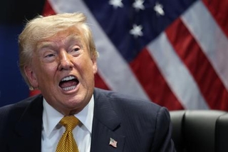 　トランプ米大統領＝８日、トルコ・アンカラ（ゲッティ＝共同）