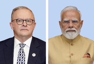 　オーストラリアのアルバニージー首相（左）、インドのモディ首相