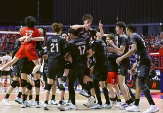 　カナダに逆転勝ちし、喜ぶ日本＝Ａｓｕｅアリーナ大阪