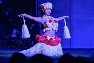母娘・姉妹お揃いフラダンス♡ホイケ/リゾート/ウェディング/打ち上げ/夏祭り フラガール母娘2代ソロダンサー|全国海外|神戸新聞NEXT
