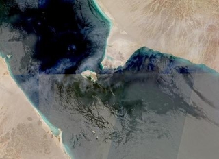　バベルマンデブ海峡の衛星画像＝７月１２日（Ｎａｓａ　Ｗｏｒｌｄｖｉｅｗ提供・ロイター＝共同）
