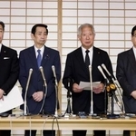 　森衆院議長（右から２人目）ら衆参両院の正副議長＝６月２５日、衆院議長公邸