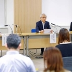 　賛育会病院を運営する社会福祉法人の記者会見＝２日午前、東京都庁