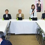 　自民党本部で開かれた、全国の鉄道網の維持、発展を検討するプロジェクトチームの初会合＝２日午前、東京・永田町