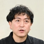 　判決後に記者会見する篠山輝信さん＝２日午後、東京・霞が関の司法記者クラブ