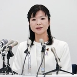 　記者会見する田中優希横浜市議＝３日午後、横浜市役所