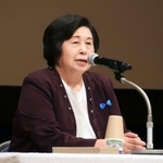 　札幌市で講演する曽我ひとみさん＝３日午後