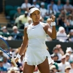 　女子シングルス３回戦でポイントを奪い、ガッツポーズする大坂なおみ＝ウィンブルドン（共同）
