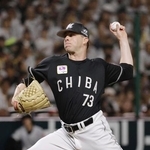 　７回無失点で来日初勝利を挙げたロッテのロング＝みずほペイペイドーム