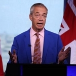 　７日、英下院議員の辞職を表明する「リフォームＵＫ」のファラージ党首＝ロンドン（ゲッティ＝共同）