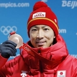 　北京五輪ノルディックスキー複合男子個人ラージヒルで銅メダルを獲得した渡部暁斗＝２０２２年２月、張家口（共同）
