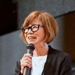 　対談する日本スケート連盟フィギュア元強化部長の小林芳子さん＝１０日午後、神戸市灘区
