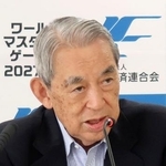 　記者会見する関経連の松本正義会長＝１４日午後、大阪市