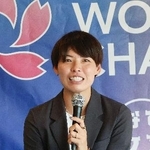 　報告会で説明するサッカー女子日本代表の熊谷紗希＝１４日、東京都内