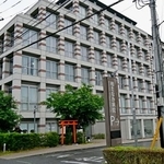 　入院していた７０代男性が死亡した「柏たなか病院」＝５月、千葉県柏市