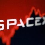 　株価のグラフと米スペースＸのロゴ＝６月５日（ロイター＝共同）