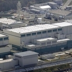 　新潟県の東京電力柏崎刈羽原発６号機（中央）＝２０２５年１１月