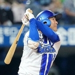 　７回ＤｅＮＡ無死、勝又が右越えに満塁本塁打を放つ＝横浜