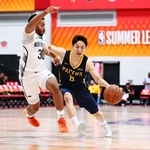 　ペリカンズ戦で攻め込むペーサーズの河村＝ラスベガス（ＮＢＡＥ・ゲッティ＝共同）