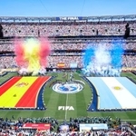 　スペイン-アルゼンチン戦の試合前セレモニー＝ニューヨーク（共同）