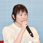 　インターネットサイト「プラネチカ」の開設を発表する池田鮎美さん＝２２日、東京都千代田区