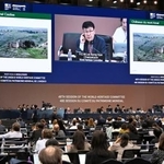 　各国が推薦した候補の新規登録審査を始めたユネスコ世界遺産委員会＝２４日、韓国・釜山（共同）