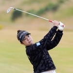 　第２ラウンド、通算イーブンパーで１１位の山下美夢有＝ダンドナルド・リンクス（共同）
