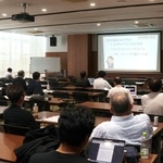 　佐賀県弁護士会が開いた九州各地の弁護士との交流集会＝２５日午後、佐賀市