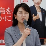 　記者会見する自民党大阪府連会長の松川るい参院議員＝２６日午後、大阪市