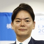 　横浜市の山中竹春市長