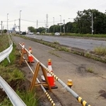 　２０２４年５月、家族３人が乗った車がトラックに衝突され死亡した事故現場＝群馬県伊勢崎市