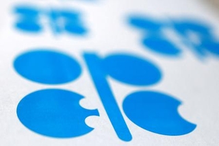 　ＯＰＥＣのロゴ＝６月（ロイター＝共同）