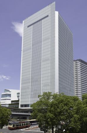 　横浜市役所