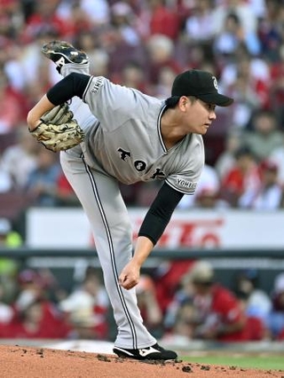 　広島戦に先発した巨人・井上＝マツダ