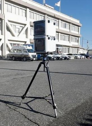 　埼玉県警が取り締まり中に盗まれた「可搬式オービス」と同型の速度違反取り締まり装置（同県警提供）