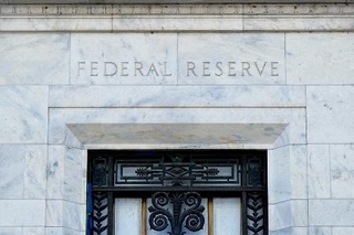　米連邦準備制度理事会（ＦＲＢ）の建物＝２０２５年１１月、ワシントン（ロイター＝共同）