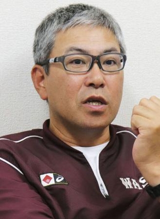 　早大野球部の小宮山悟監督