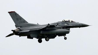　米軍のＦ１６戦闘機