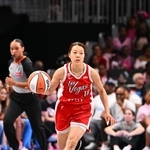　ＷＮＢＡのエースズに移籍後、初得点を決めた山本麻衣＝３日、アトランタ（ＮＢＡＥ提供・ゲッティ＝共同）