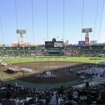 　２０２５年８月５日、甲子園球場で行われた第１０７回全国高校野球選手権大会の開会式＝兵庫県西宮市