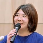 　女性初の棋士資格獲得が懸かる第６期白玲戦７番勝負を前に、記者会見する西山朋佳白玲＝５日午後、東京都渋谷区の将棋会館