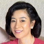 　寿美花代さん