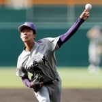 　新田戦に先発した花巻東・萬谷＝甲子園