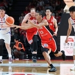 　日本-モンゴル　第２クオーター、パスを出すハーパー＝ＳＡＧＡアリーナ
